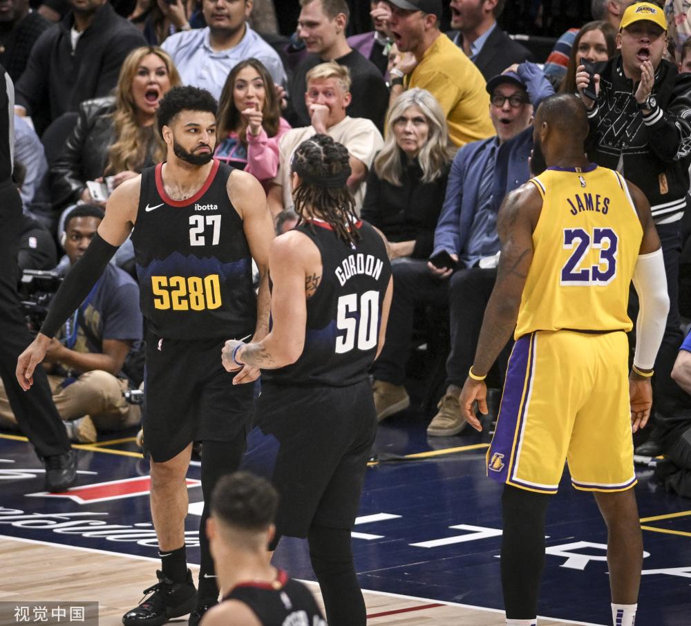 发性的发球 发性的发球