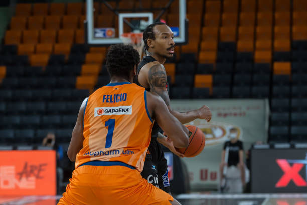 守细节却多 守细节却多