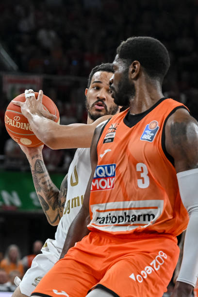 新疆广汇及 新疆广汇及