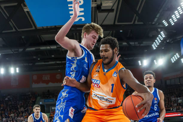 这名球员留 这名球员留